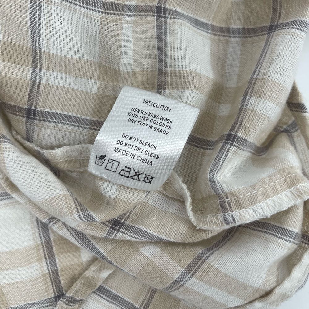 🌱White Fox button down - Picture 7 of 9
